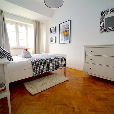 Avenidas Cozy Apartment Lisbon Luaran gambar